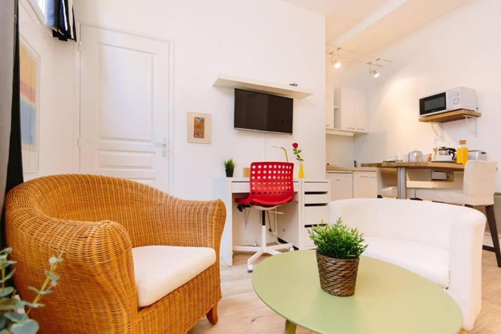 Ferienwohnung Lulu, Le Studio Du Chateau Nantes Exterior foto